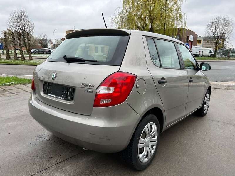 Gebraucht Skoda Fabia 75 PS (55 kW) 2011 Beige Kleinwagen