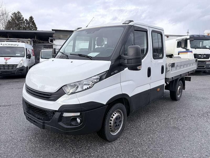 Gebraucht Iveco Daily 155 PS (114 kW) 2017 Weiß Limousine