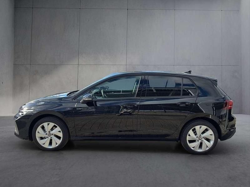 Gebraucht VW Golf VIII 116 PS (85 kW) 2025 Schwarz Limousine