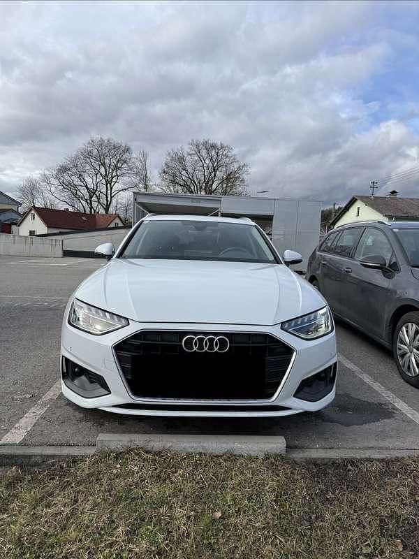 Gebraucht Audi A4 Comfort 163 PS (119 kW) 2023 Weiß Kombi