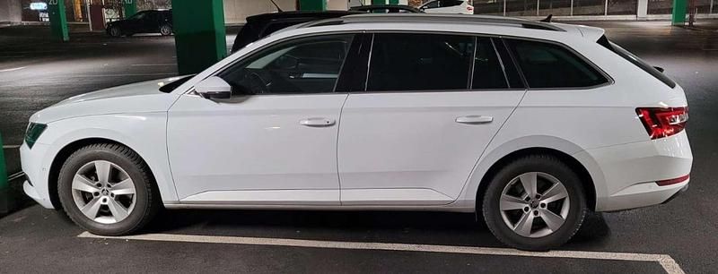 Gebraucht Skoda Superb Style 190 PS (139 kW) 2018 Weiß Kombi
