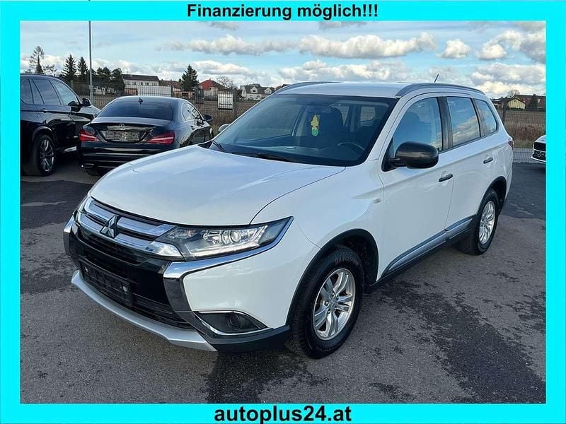 Weiß Gebraucht 2016 Mitsubishi Outlander Invite SUV | € 12.990 (Fairer Preis) - Bild 1/4