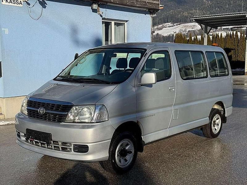 Gebraucht Toyota HiAce 117 PS (86 kW) 2008 Silber Van / Kleinbus