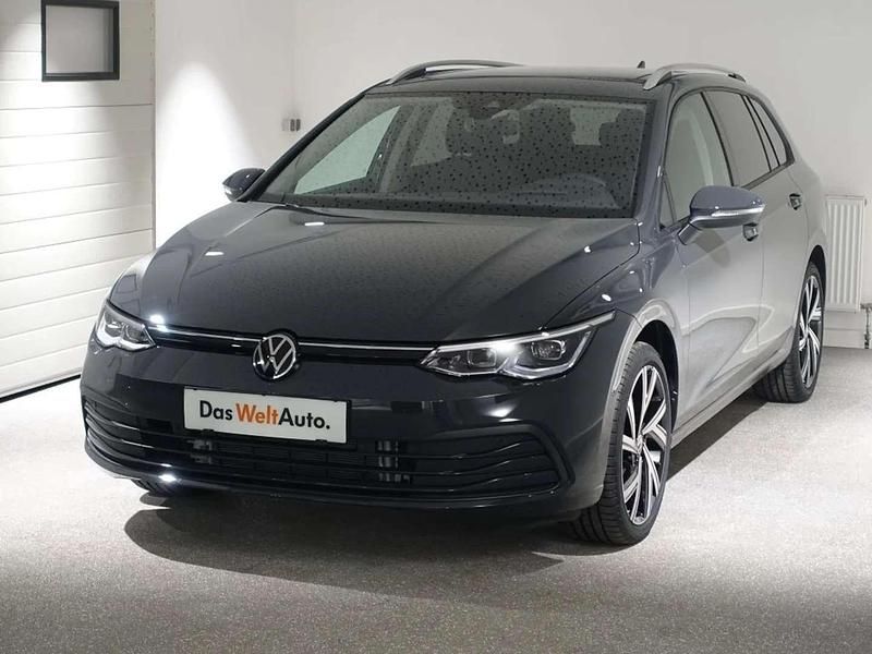 Gebraucht VW Golf VIII Life 116 PS (85 kW) 2024 Grau Kombi