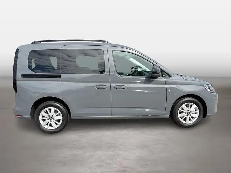 Gebraucht Audi A4 S-Line 136 PS (100 kW) 2024 Weiss  normal Kombi