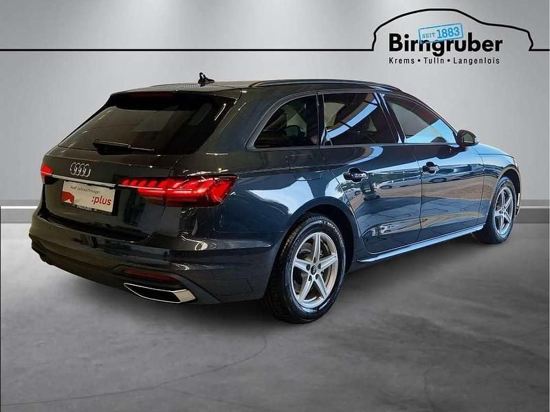 Gebraucht Audi A4 Comfort 163 PS (119 kW) 2024 Hellgrau  metallic Kombi