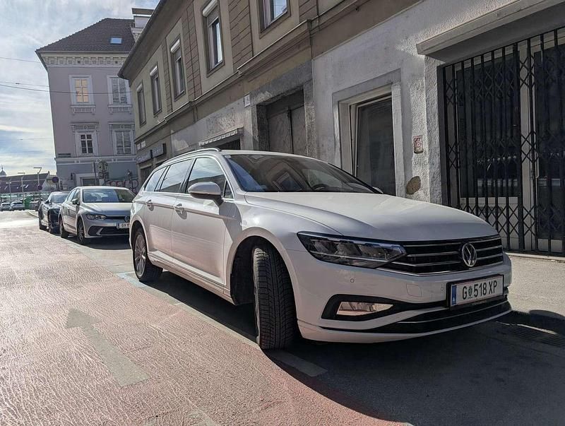 Gebraucht VW Passat Elegance 190 PS (139 kW) 2019 Weiß Kombi
