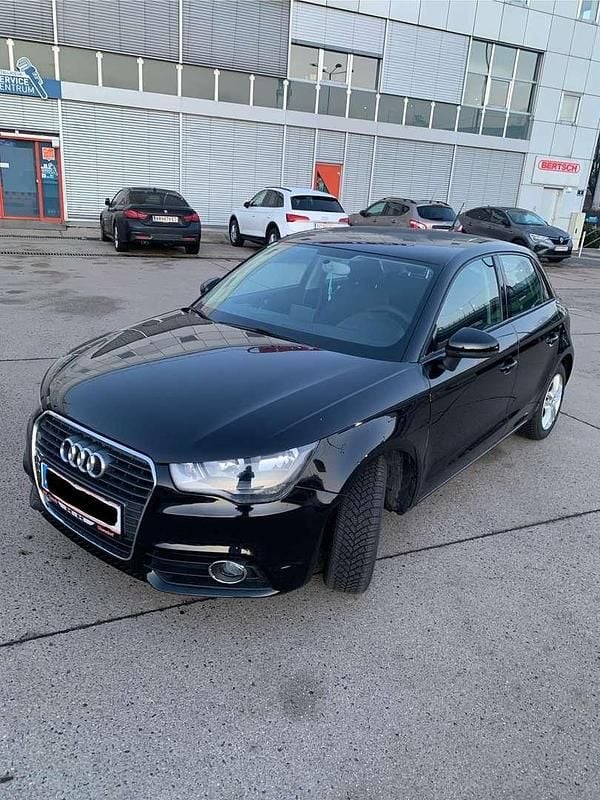 Gebraucht 2012 Audi A1 Sportback Ambition Kleinwagen | € 8.350 (Guter Preis) - Bild 1/4