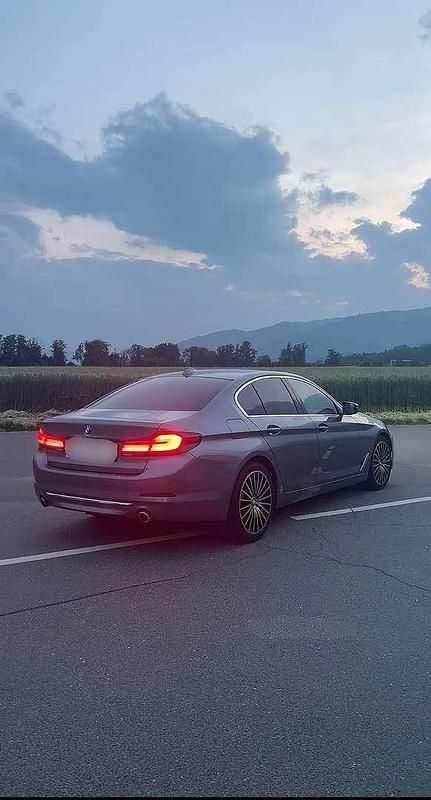 Gebraucht BMW 520 Luxury Line 184 PS (135 kW) 2019 Limousine