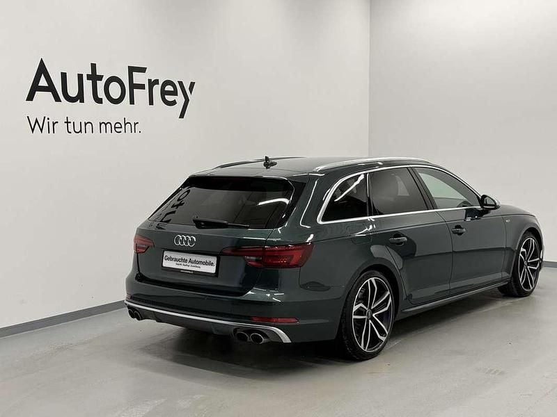 Gebraucht Audi S4 Ambiente 354 PS (260 kW) 2019 Grün Kombi