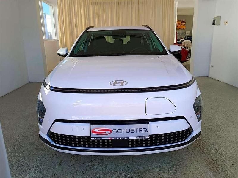 Neu Hyundai Kona 99 kW (135 PS) 2025 Weiß SUV