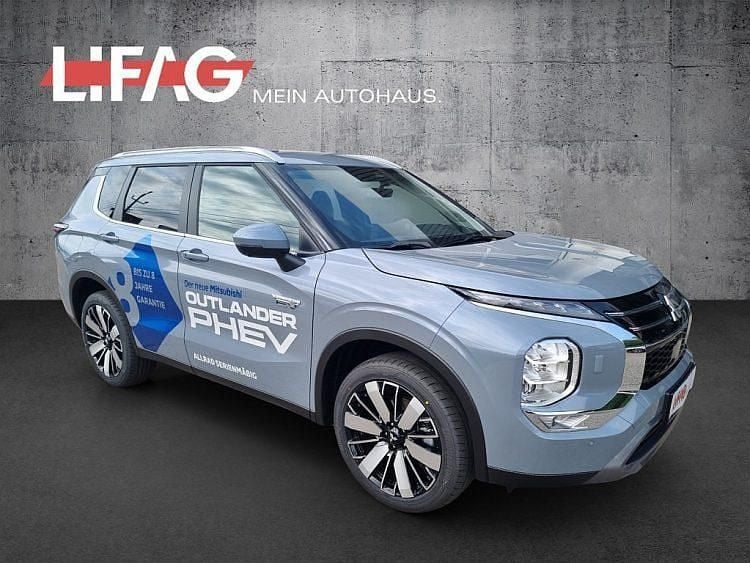 Neu Mitsubishi Outlander P-HEV Intense 306 PS (225 kW) 2025 Grau SUV