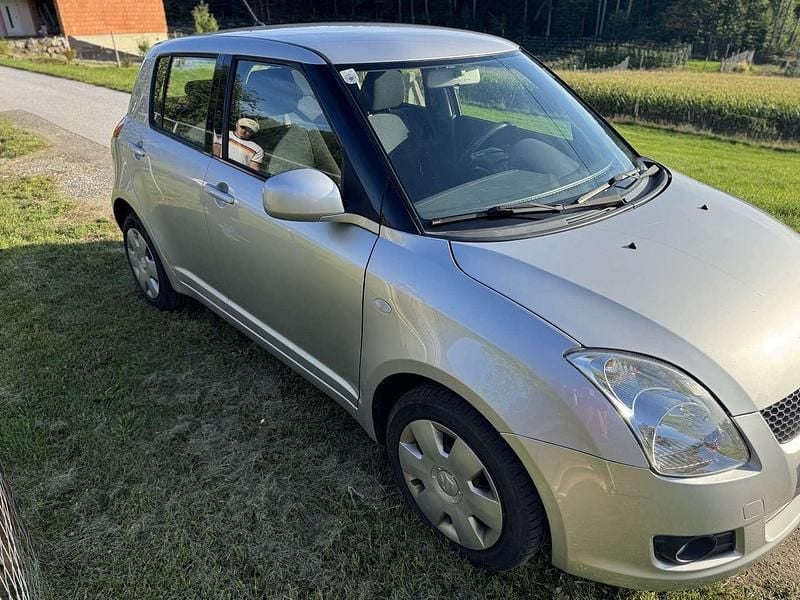 Gebraucht Suzuki Swift GL 90 PS (66 kW) 2008 Silber Kleinwagen