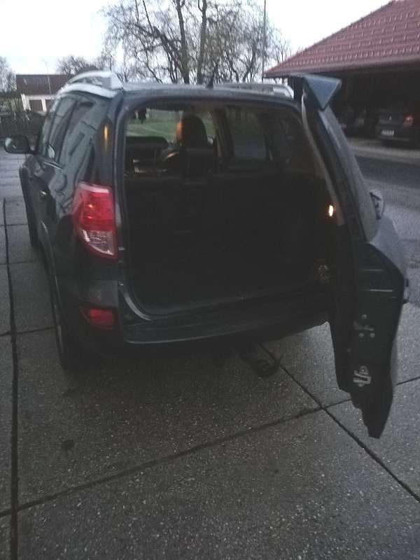 Gebrauchter Toyota Rav4 2 2 Diesel 177 Ps 2006 Spare