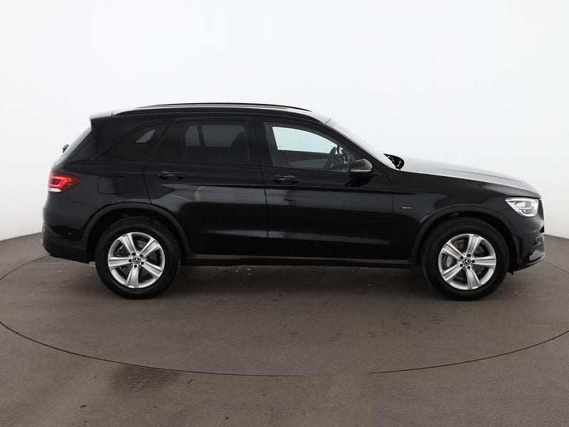 Gebraucht Mercedes GLC300e AMG line 194 PS (142 kW) 2020 Schwarz SUV