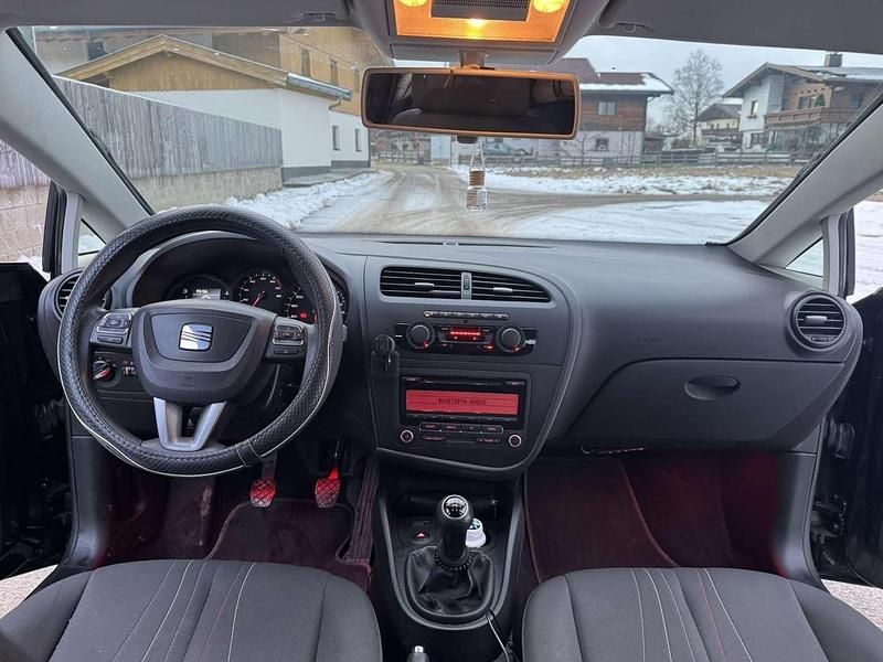 Gebraucht Seat Leon 105 PS (77 kW) 2012 Limousine