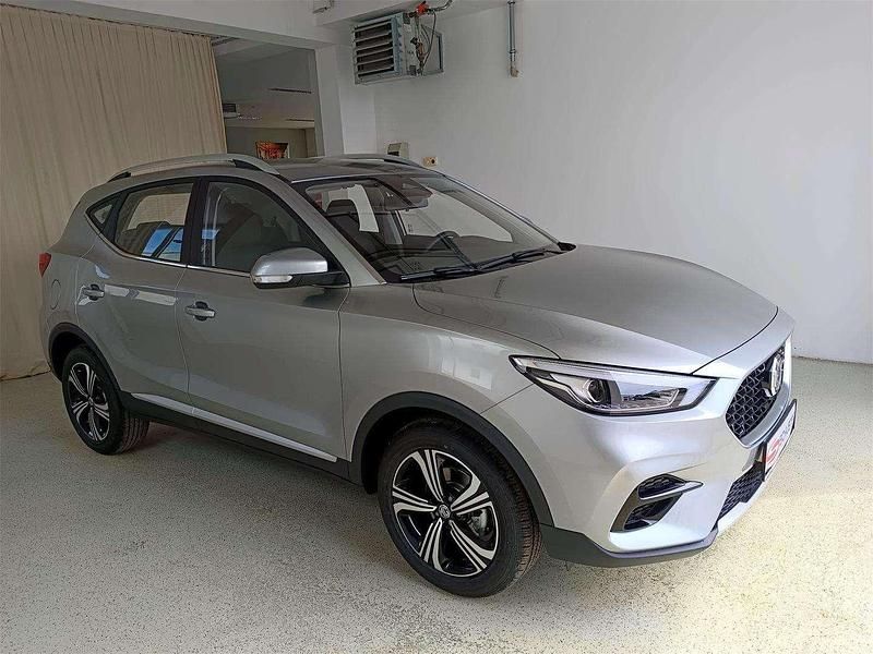 Neu MG ZS Comfort 106 PS (77 kW) 2025 Cosmicsilber Limousine