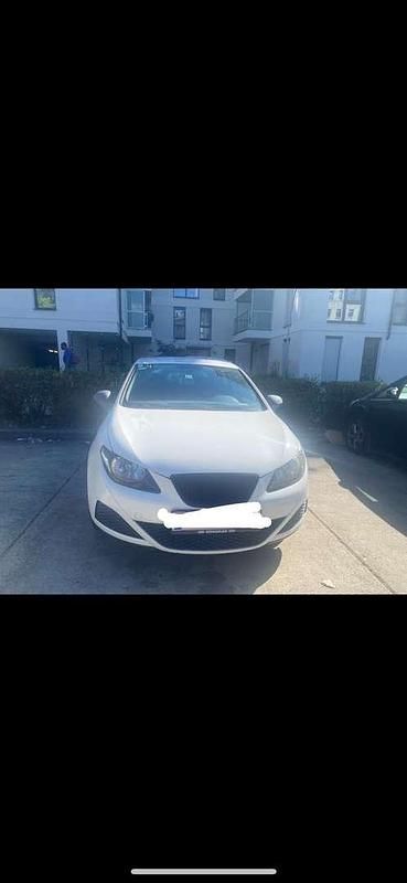 Gebraucht Seat Ibiza 69 PS (50 kW) 2011 Weiß Kleinwagen