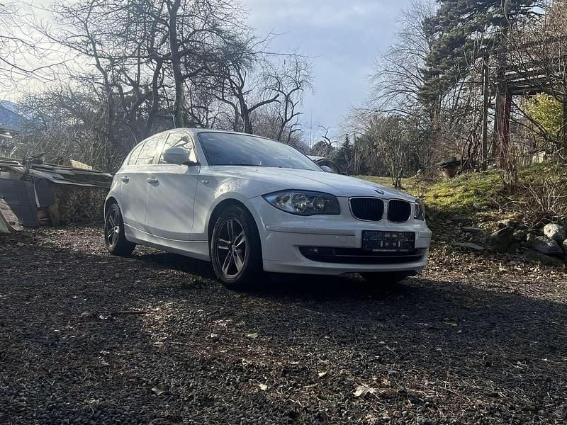 Gebraucht BMW 116 122 PS (89 kW) 2011 Kleinwagen