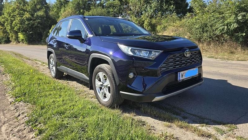 Gebraucht 2022 Toyota RAV4 Hybrid Team SUV | € 30.999 (Fairer Preis) - Bild 1/4