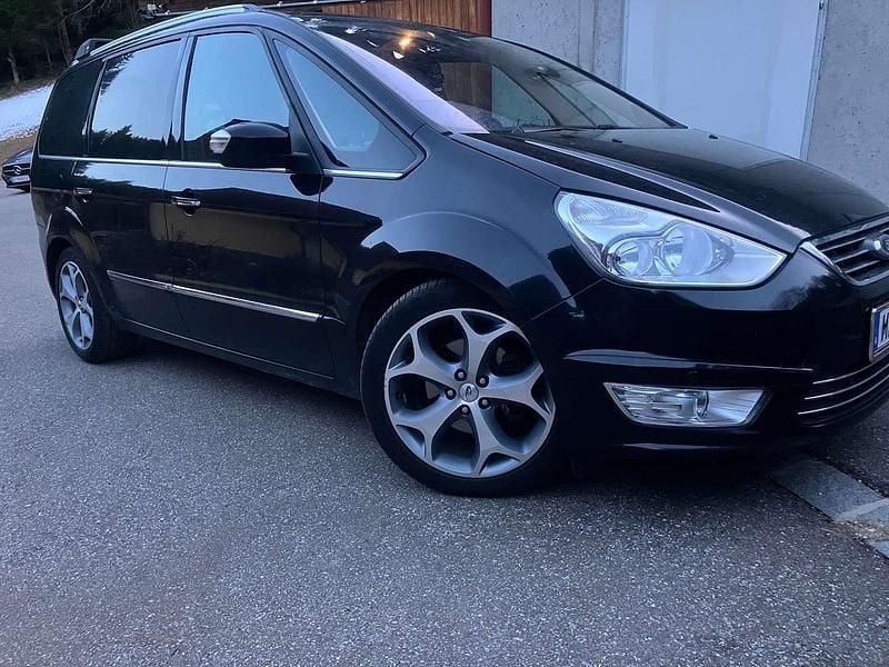 Schwarz Gebraucht 2012 Ford Galaxy Titanium Van / Kleinbus | € 4.100 (Guter Preis) - Bild 1/4