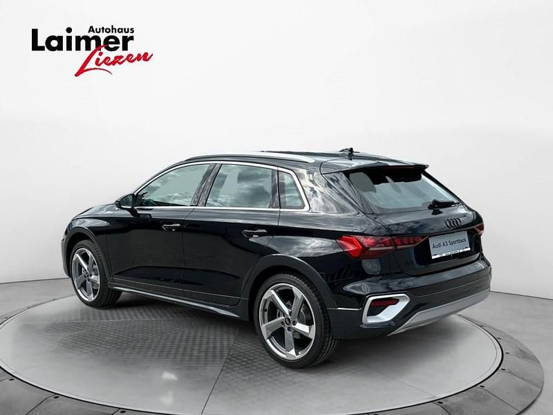 Gebraucht Audi A3 Ambiente 150 PS (110 kW) 2024 Schwarz Limousine