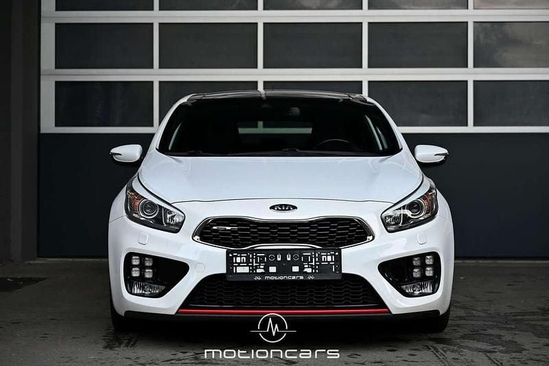 Gebraucht Kia ProCeed GT GT 204 PS (150 kW) 2013 Weiß Kleinwagen