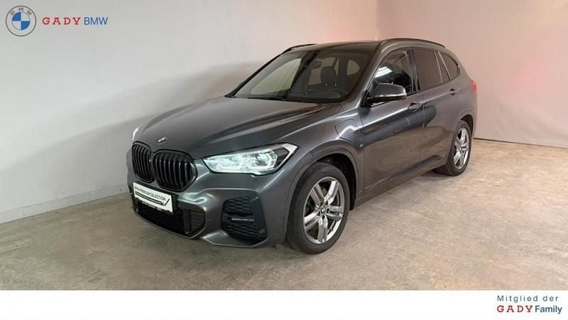 Grau Gebraucht 2021 BMW X1 Performance SUV | € 26.900 (Fairer Preis) - Bild 1/4