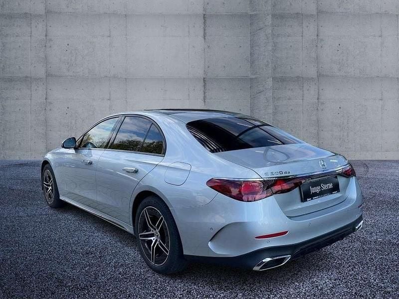 Gebraucht Mercedes E300 197 PS (144 kW) 2025 Silber Limousine