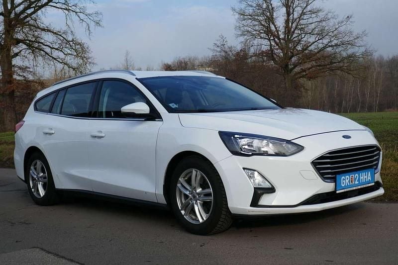 Weiß Gebraucht 2019 Ford Focus Titanium Kombi | € 11.490 (Superpreis) - Bild 1/4