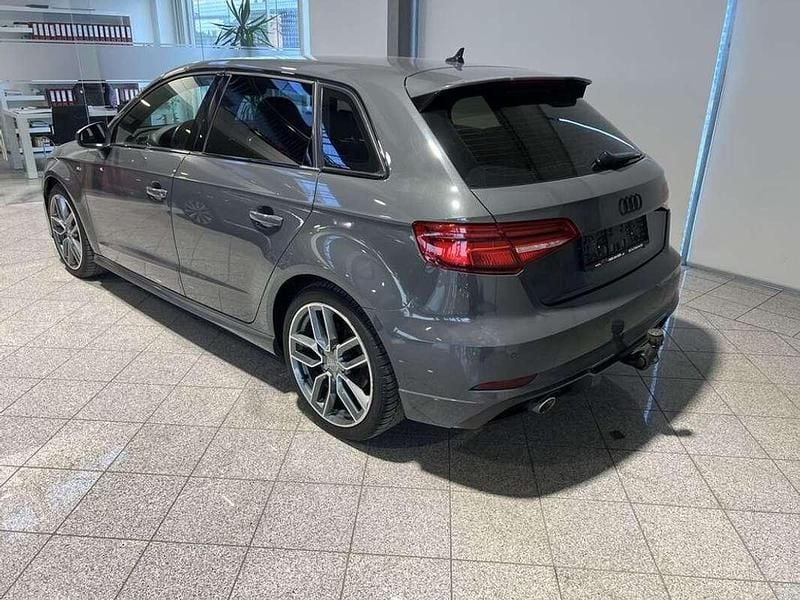 Gebraucht Audi A3 S-Line 116 PS (85 kW) 2019 Grau Limousine
