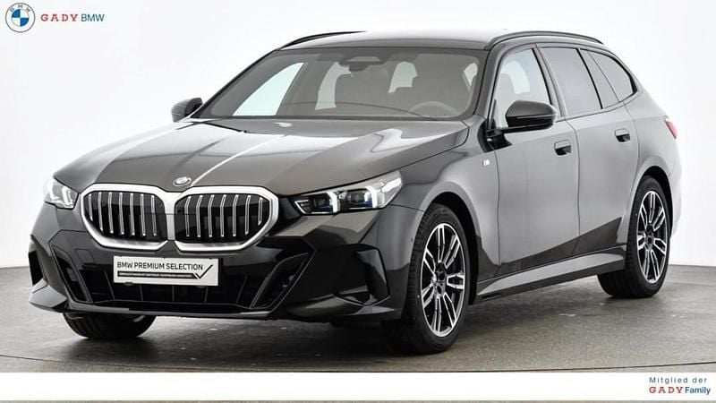 Gebraucht BMW 520 M Sport 197 PS (144 kW) 2025 Schwarz Kombi