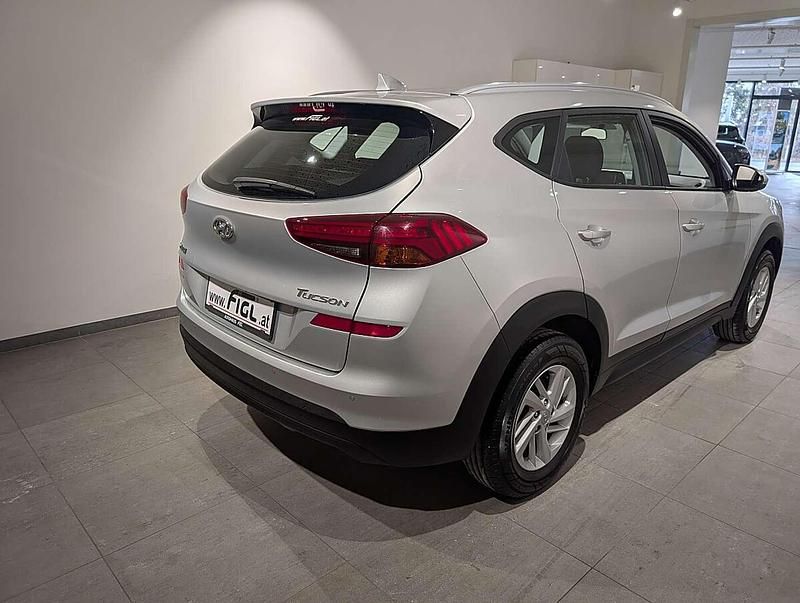 Gebraucht Hyundai Tucson 132 PS (97 kW) 2020 Silber SUV