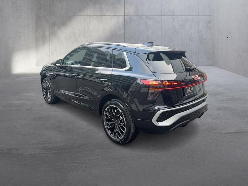 Neu Audi Q3 S-Line 272 PS (200 kW) 2026 Schwarz  metallicperleffektno SUV