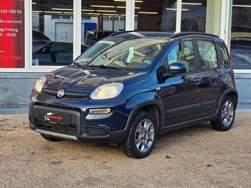 Gebraucht Fiat Panda 4x4 Rock 86 PS (63 kW) 2016 Blau Kleinwagen