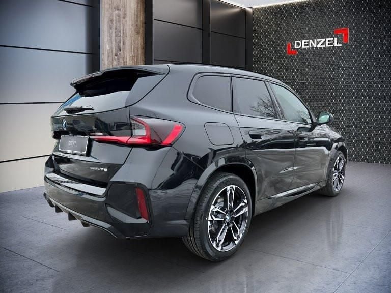 Neu BMW X1 M Sport 136 PS (100 kW) 2026 Saphirschwarz metall SUV