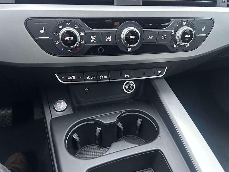 Gebraucht Audi A4 Ambiente 190 PS (139 kW) 2020 Schwarz Kombi