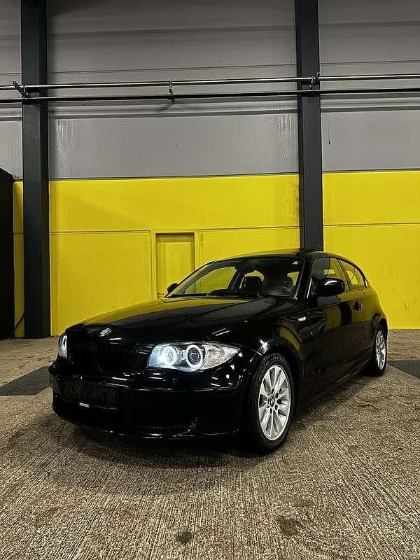 Gebraucht 2011 BMW 118 Advantage Kleinwagen | € 6.800 (Superpreis) - Bild 1/4