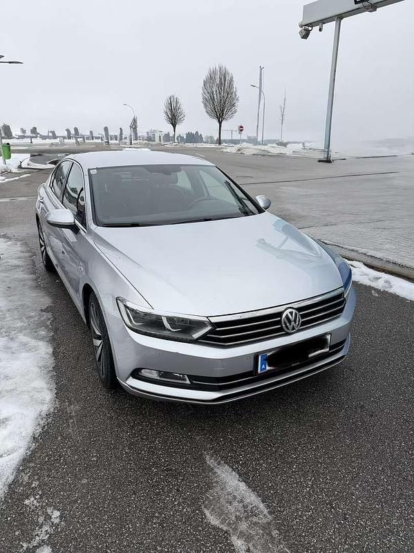 Gebraucht VW Passat Comfortline 120 PS (88 kW) 2016 Limousine