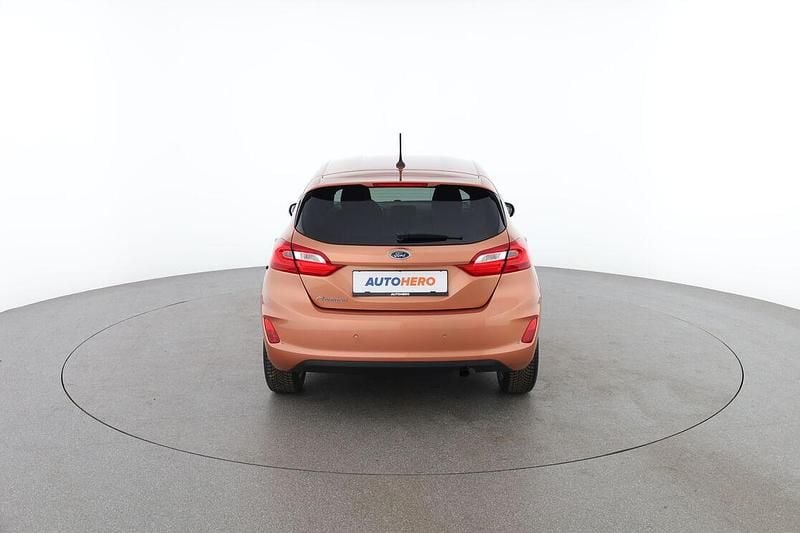Gebraucht Ford Fiesta Titanium 86 PS (63 kW) 2019 Orange Limousine
