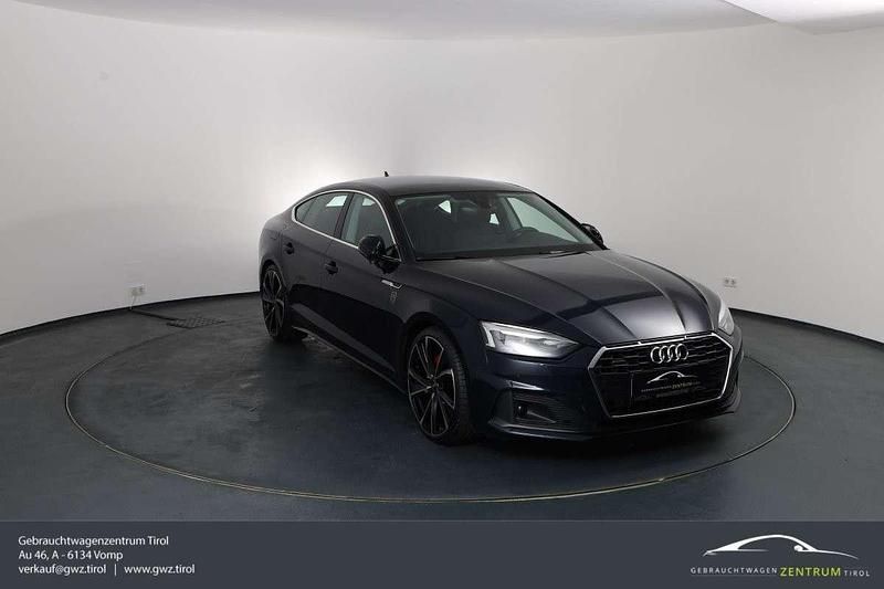 Gebraucht Audi A5 Sportback Sport 204 PS (150 kW) 2023 Blau Kleinwagen