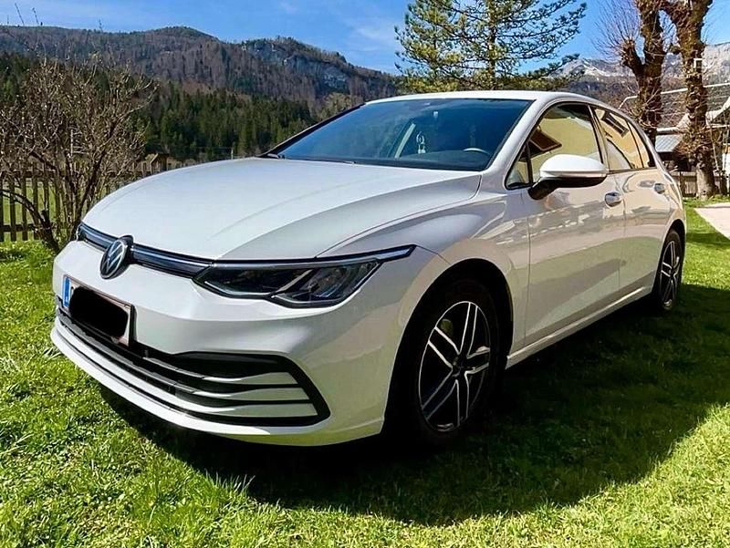 Weiß Gebraucht 2021 VW Golf Limousine | € 17.800 (Fairer Preis) - Bild 1/4