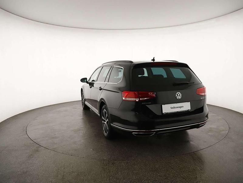 Gebraucht VW Passat 190 PS (139 kW) 2019 Schwarz  metallic Kombi