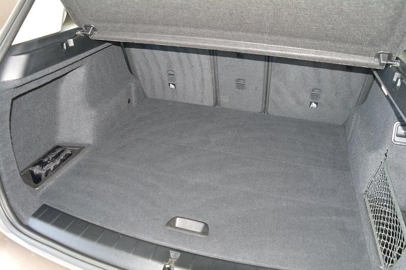 Beige Gebraucht 2019 BMW X1 Advantage SUV | € 23.940 (Etwas zu teuer) - Bild 1/4