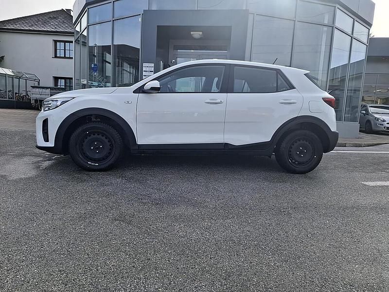Gebraucht Kia Stonic 84 PS (61 kW) 2022 Weiß SUV