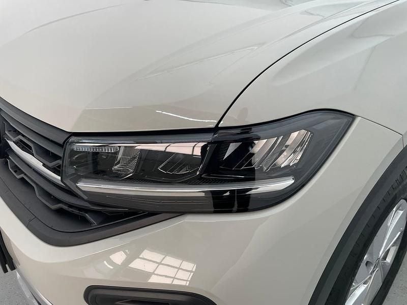 Neu VW T-Cross 95 PS (69 kW) 2026 Mittelgrau  metallic SUV