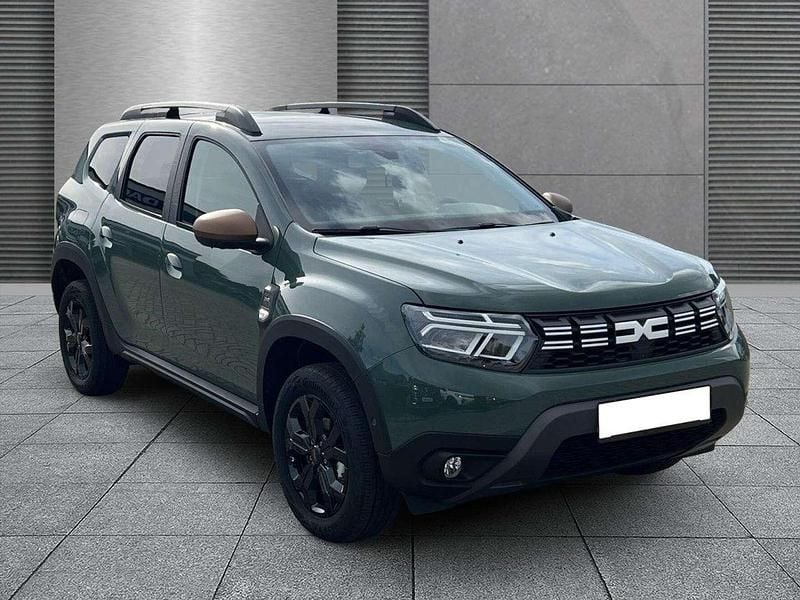 Grün Gebraucht 2024 Dacia Duster Extreme SUV | € 28.314 (Teuer) - Bild 1/4