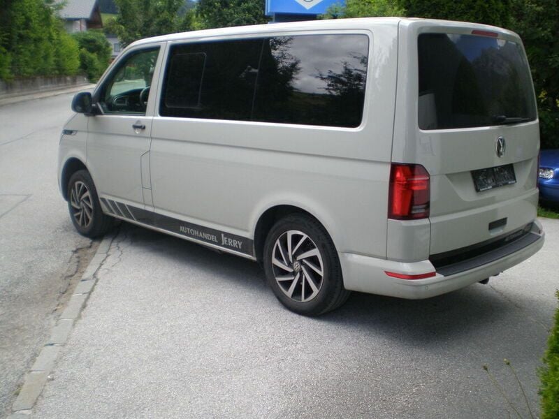 Gebraucht VW Multivan 150 PS (110 kW) 2022 Van