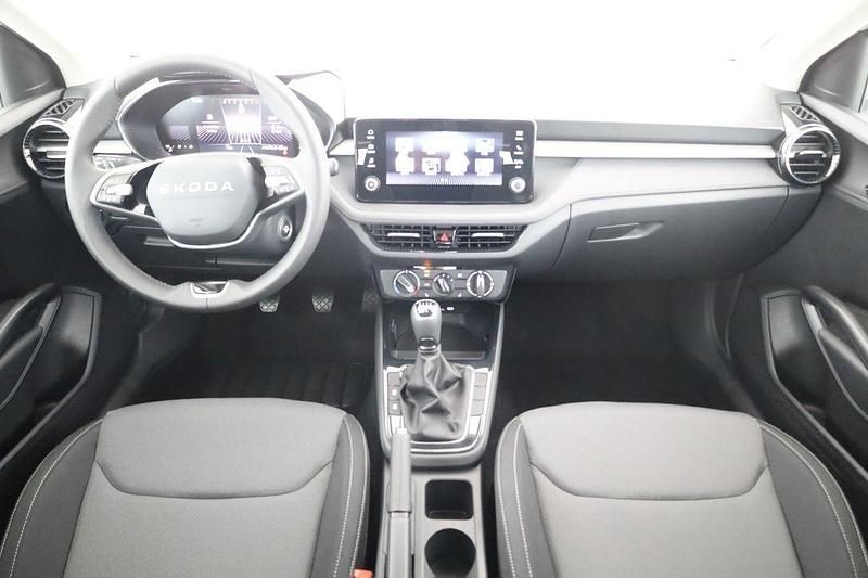 Neu Skoda Fabia Selection 95 PS (69 kW) 2025 Weiß Limousine