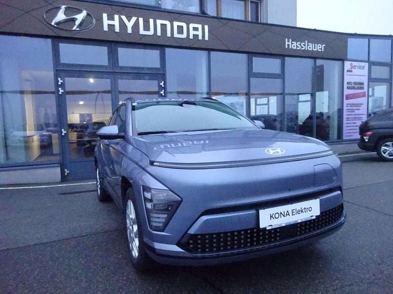Blau Neu 2025 Hyundai Kona GO! SUV | € 31.900 (Superpreis) - Bild 1/4